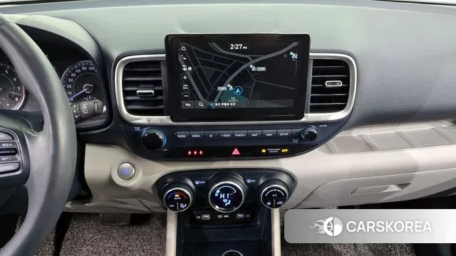 Hyundai Venue 2022 Серебристо-серый из Кореи, фото 6