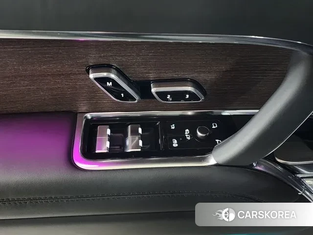 Land Rover Range Rover 5th Generation 2025 Черный из Кореи, фото 6