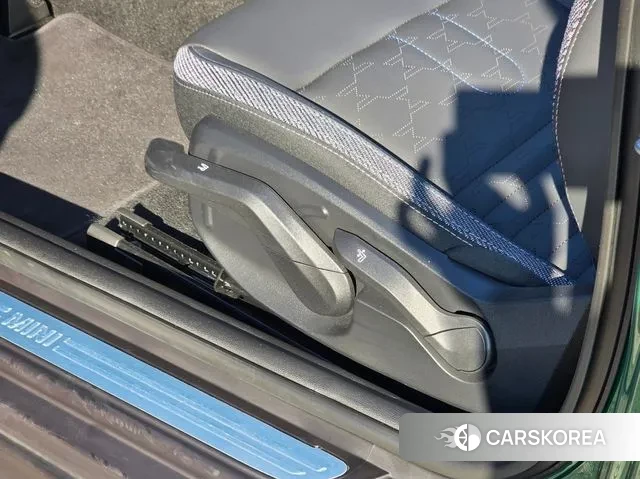 Mini Cooper C Convertible 4th Generation 2025 Зеленый из Кореи, фото 6