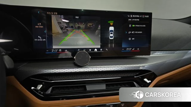 BMW 3 Series (G20) 2025 Белый из Кореи, фото 6