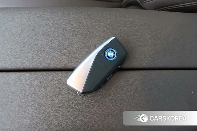 BMW iX 2023 Синий из Китая, фото 6