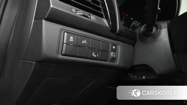 Ssangyong The New Rexton Sports Cannes 2021 Темно-зеленый из Кореи, фото 6