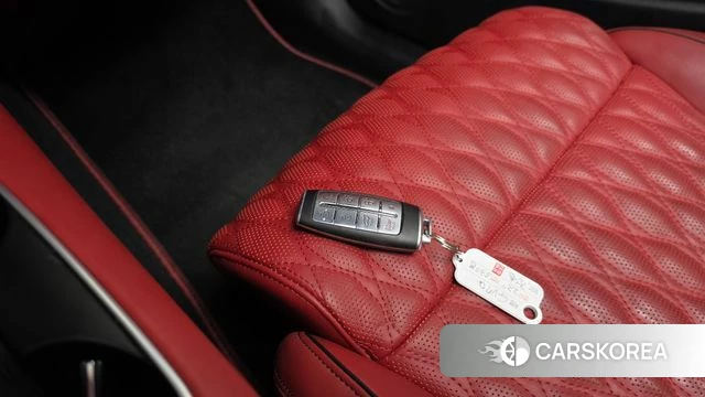 Genesis GV70 2022 Красный из Кореи, фото 6
