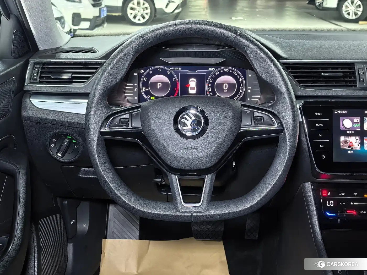 Skoda Superb 2023 Silver/gray из Китая, фото 6
