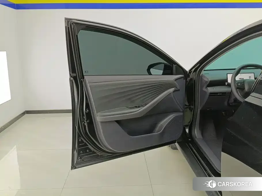 Nissan N6 2026 Черный из Китая, фото 6
