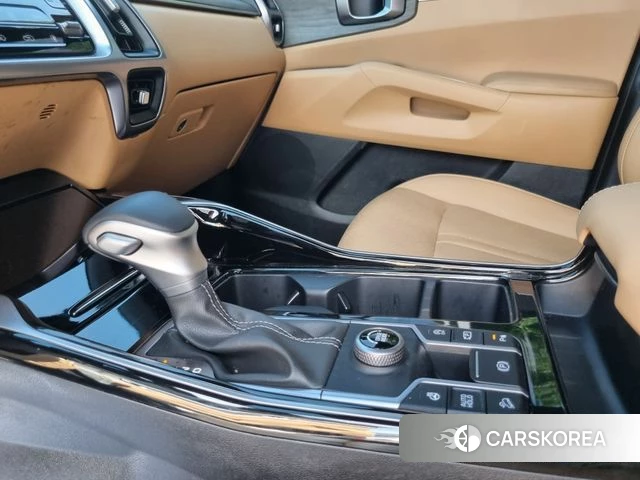 Kia Sorento 4th Generation 2023 Серебристо-серый из Кореи, фото 6