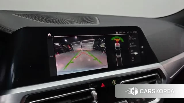 BMW 4 Series (G22) 2022 Светло-серебряный цвет из Кореи, фото 6