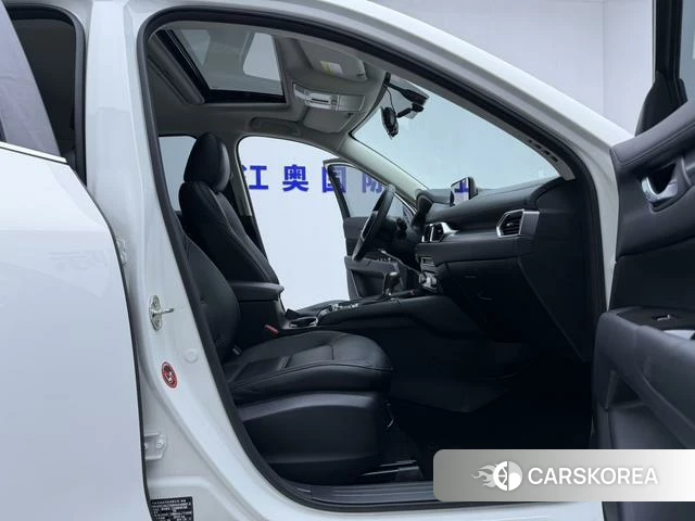 Mazda CX-5 2022 Белый из Китая, фото 6