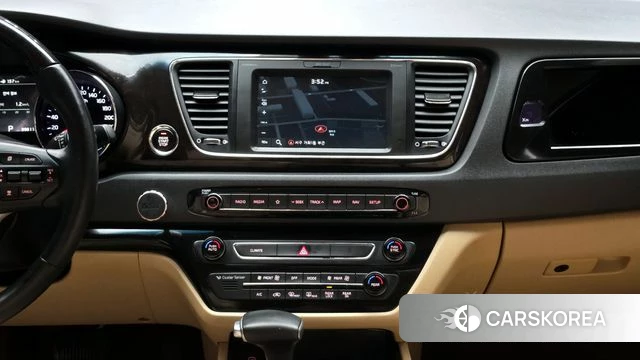 Kia The New Carnival 2018 Белый из Кореи, фото 6