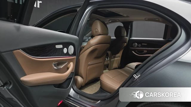 Mercedes-Benz E-Class W213 2019 Серый из Кореи, фото 6