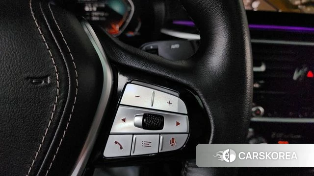 BMW 5 Series (G30) 2022 Черный из Кореи, фото 6