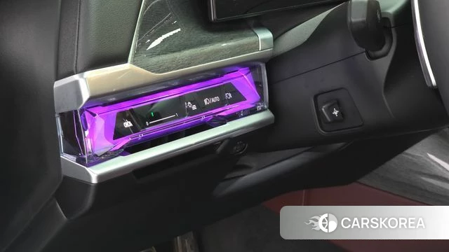 BMW 7 Series (G70) 2024 Черный из Кореи, фото 6