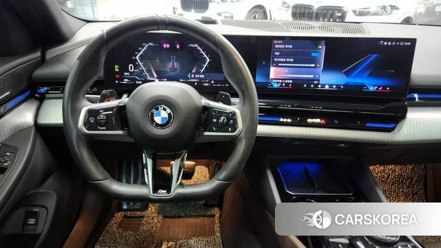 BMW 5 Series (G60) 2023 Серый из Кореи, фото 6