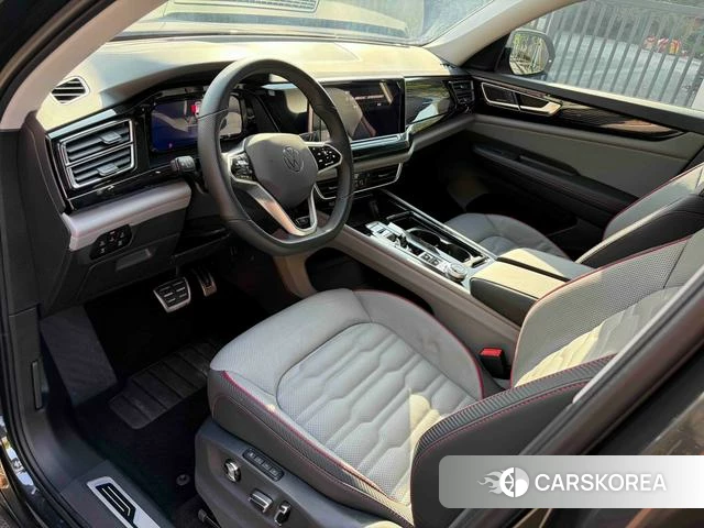 Volkswagen Tourang 2022 Черный из Китая, фото 6