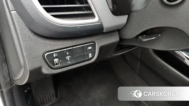 Kia Seltos 2022 Белый из Кореи, фото 6