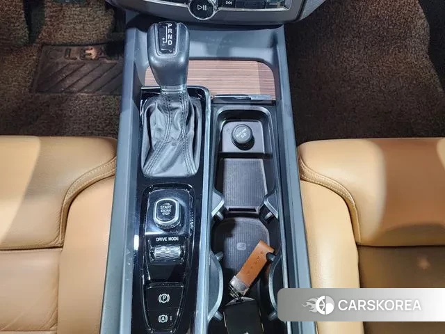 Volvo XC60 second Generation 2019 Серый из Кореи, фото 6