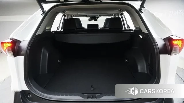 Toyota RAV4 5th Generation 2024 Белый из Кореи, фото 6