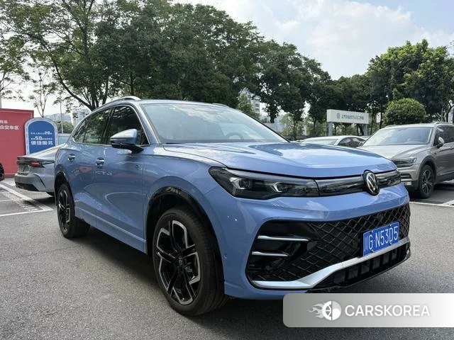 Volkswagen Tiguan L 2025 Синий из Китая, фото 6