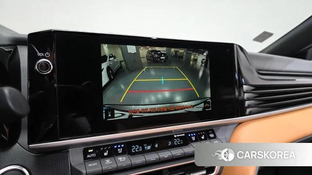 Toyota Camry (XV80) 2025 Серебристо-серый из Кореи, фото 6