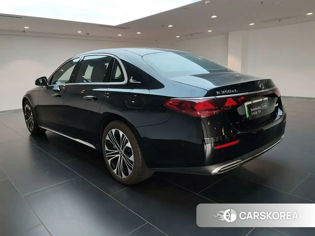 Mercedes-Benz E-class PHEV 2024 Черный из Китая, фото 6