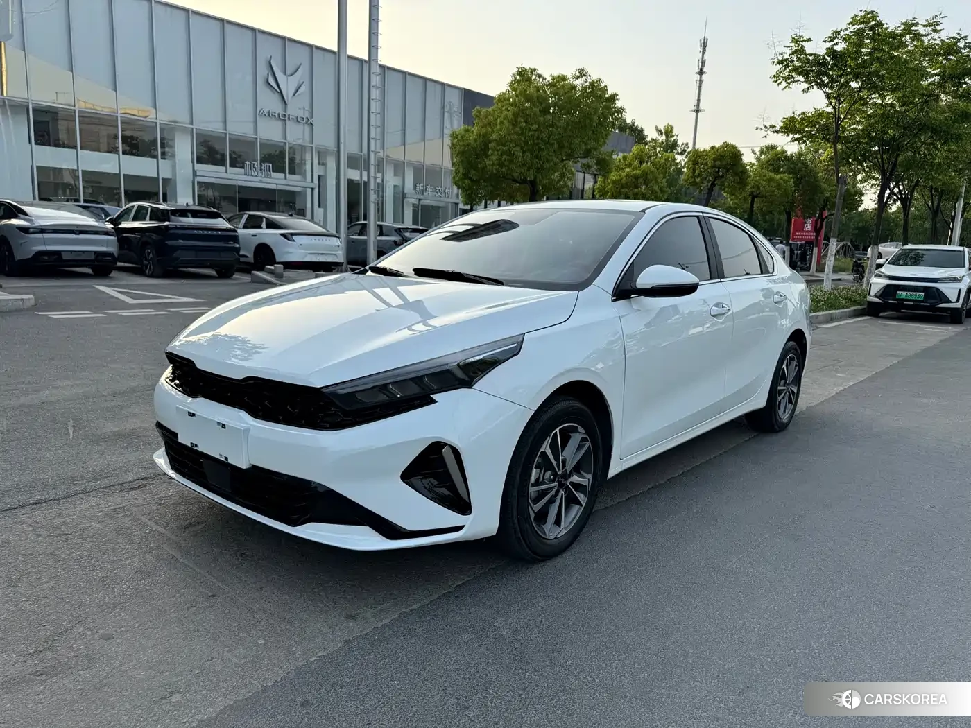 Kia K3 2024 Белый из Китая, фото 6