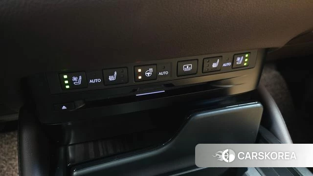 Lexus ES300h 7th generation 2020 Черный из Кореи, фото 6