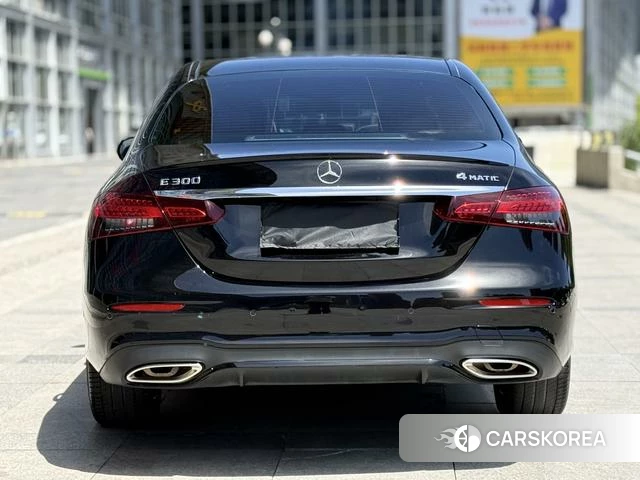 Mercedes-Benz E-class (imported) 2023 Черный из Китая, фото 6