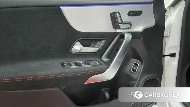 Mercedes-Benz CLA-Class C118 2025 Белый из Кореи, фото 6