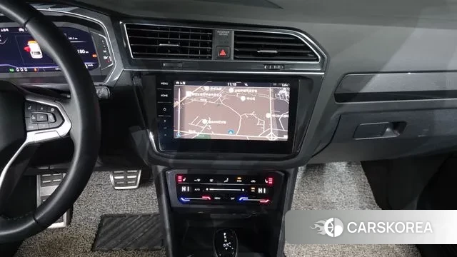 Volkswagen Tiguan second Generation 2021 Белый из Кореи, фото 6