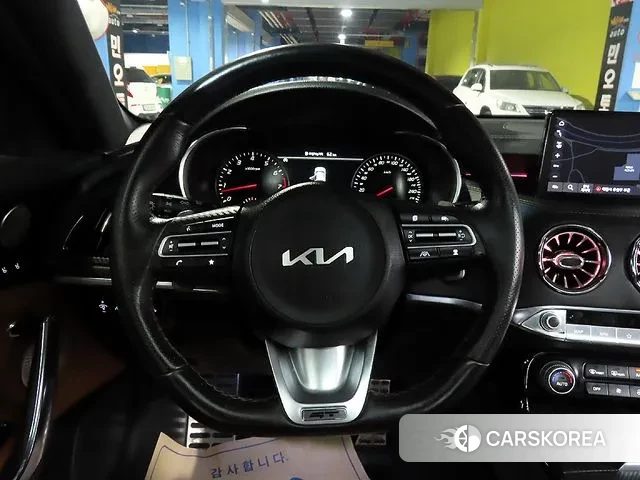 Kia Stinger Meister 2023 Серебристо-серый из Кореи, фото 6