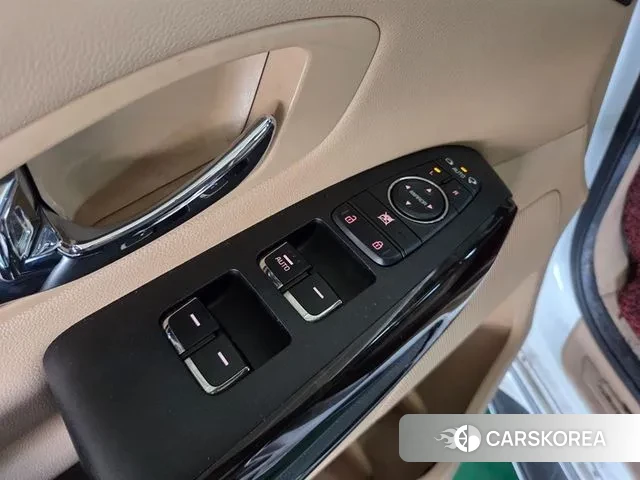 Kia The New Carnival 2018 Белый из Кореи, фото 6