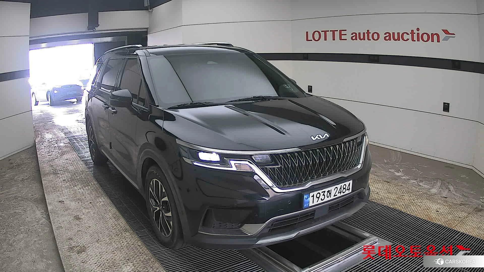 Kia Carnival 2023 Aurora Black Pearl из Кореи, фото 6