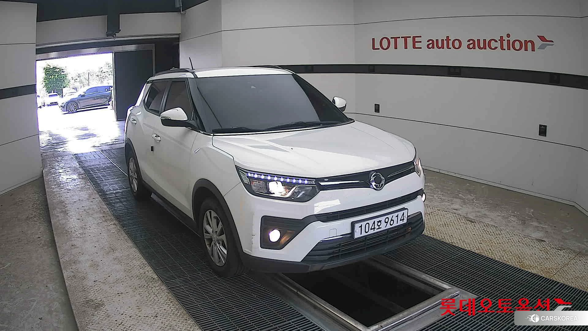 SsangYong Tivoli 2021 Grand White из Кореи, фото 6