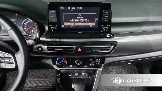 Kia Seltos 2022 Белый из Кореи, фото 6