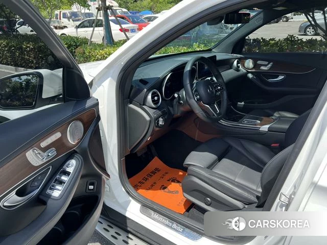 Mercedes-Benz GLC 2021 Белый из Китая, фото 6