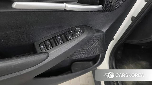 Kia Seltos 2022 Белый из Кореи, фото 6