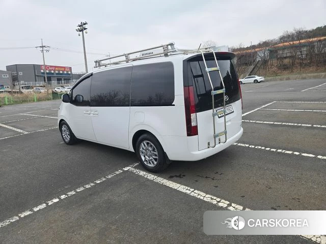 Hyundai Staria 2021 Белый из Кореи, фото 6