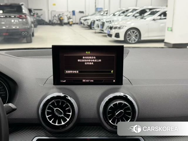 Audi Q2L 2022 Черный из Китая, фото 6