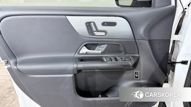 Mercedes-Benz GLB-Class X247 2021 Белый из Кореи, фото 6