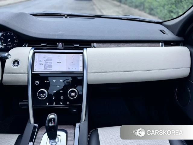 Land Rover Discover Sports PHEV 2022 Темно-серый из Китая, фото 6