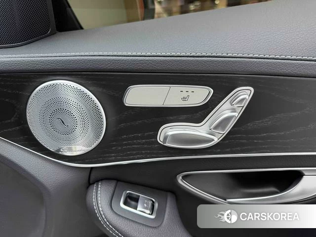 Mercedes-Benz Class C 2021 Белый из Китая, фото 6