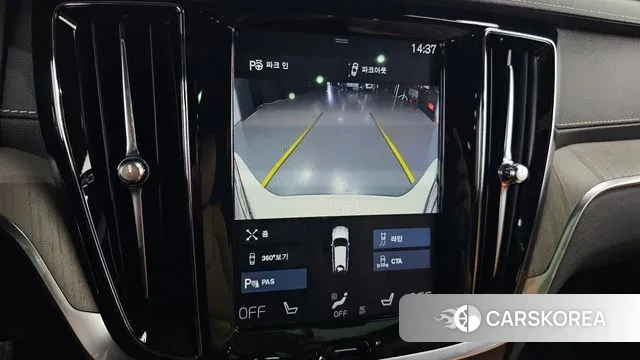 Volvo V60 Cross-Country 2nd Generation 2019 Белый из Кореи, фото 6