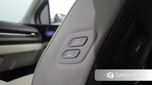 Kia Carnival 4th generation 2023 Белый из Кореи, фото 6