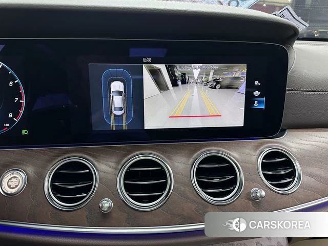 Mercedes-Benz E-class 2023 Черный из Китая, фото 6