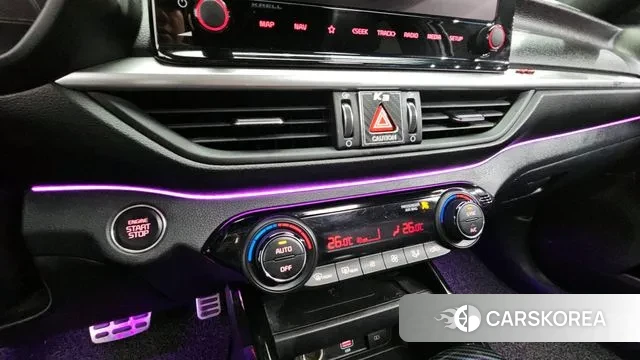 Kia The New K3 2nd generation 2021 Белый из Кореи, фото 6