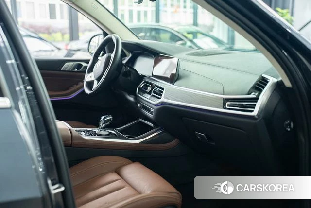 BMW X7 2020 Темно-серый из Китая, фото 6