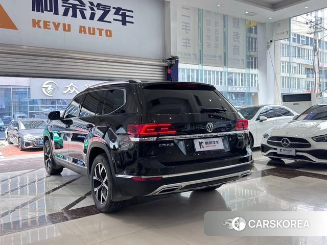 Volkswagen Tourang 2021 Черный из Китая, фото 6