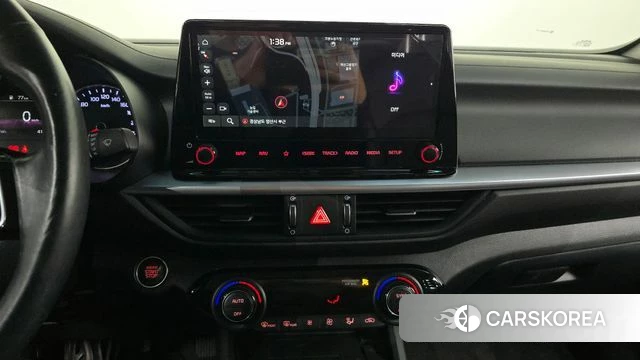Kia The New K3 2nd generation 2021 Белый из Кореи, фото 6