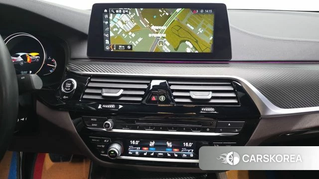 BMW 5 Series (G30) 2018 Синий из Кореи, фото 6