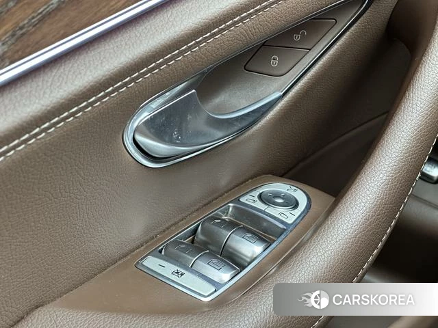 Mercedes-Benz E-class PHEV id 3920479 из Китая 6